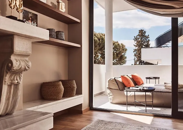 Cama Luxury Suites Glyfada Athens
